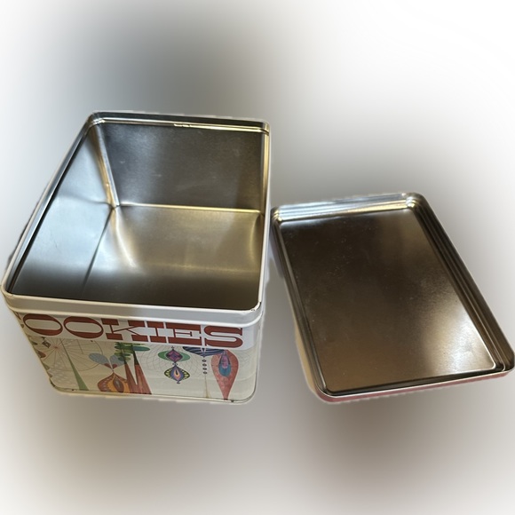 RARE 2014 NEIMAN MARCUS CHOCOLATE CHIP COOKIE TIN COLLECTIBLE HOLIDAY CHRISTMAS - Picture 7 of 10